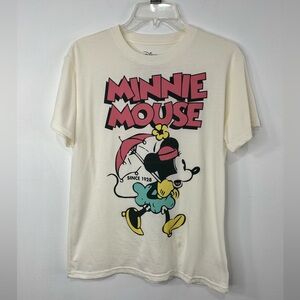 Minnie Mouse tshirt